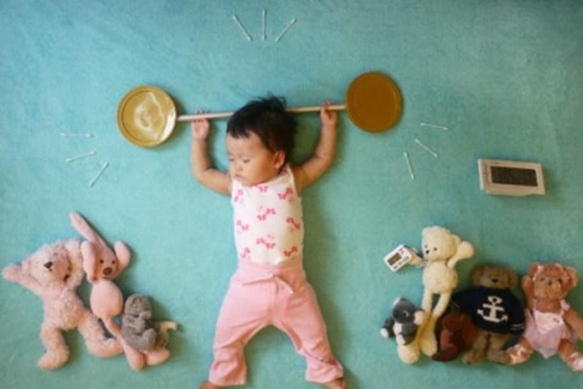 Baby-photoshoot-ideas-at-home