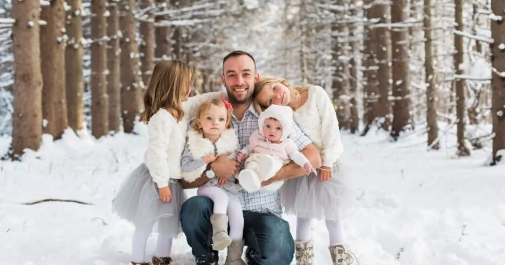 Winter Family Photography Tips for Picture-Perfect Memories